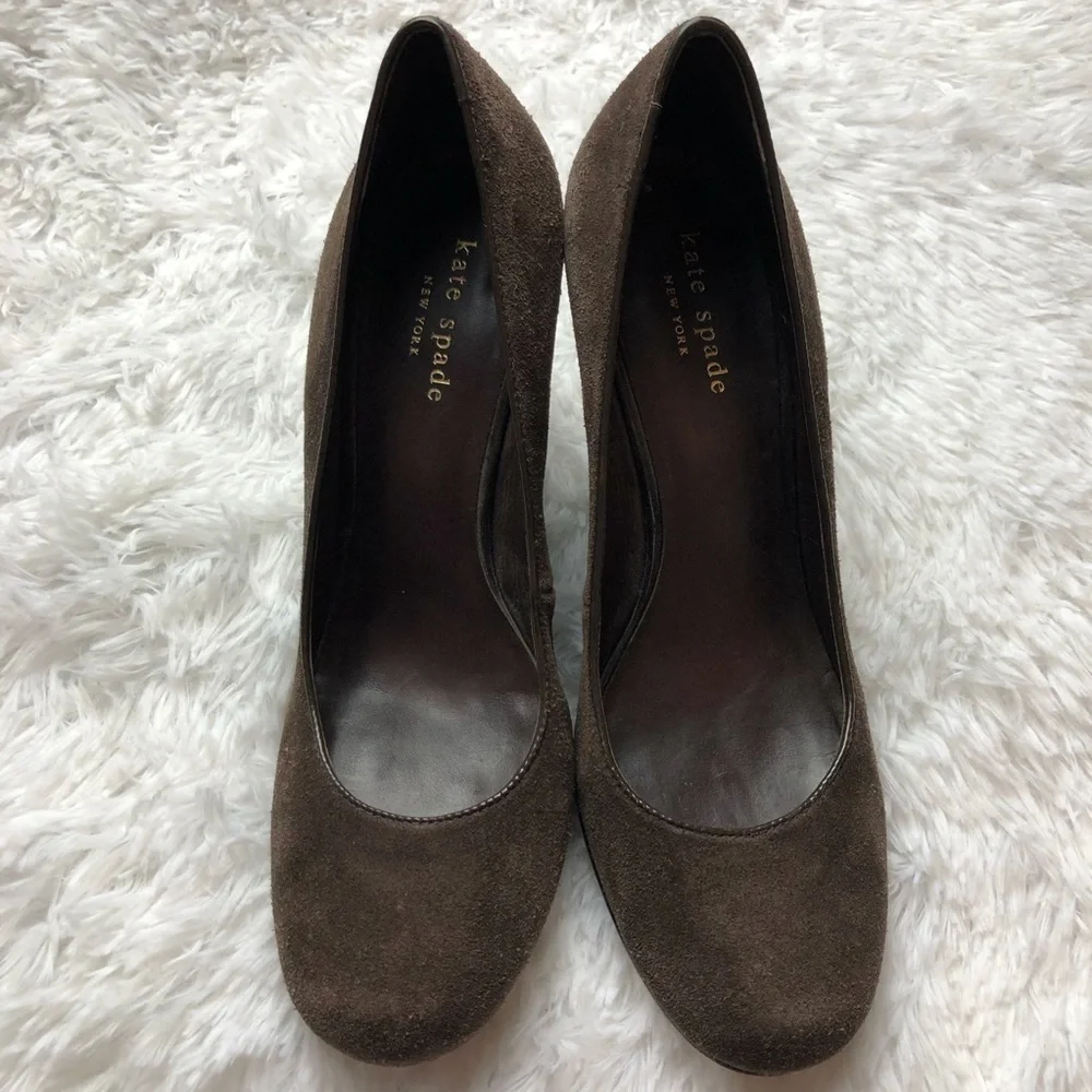 KATE SPADE Size 8 Brown Suede Wedges. EUC.